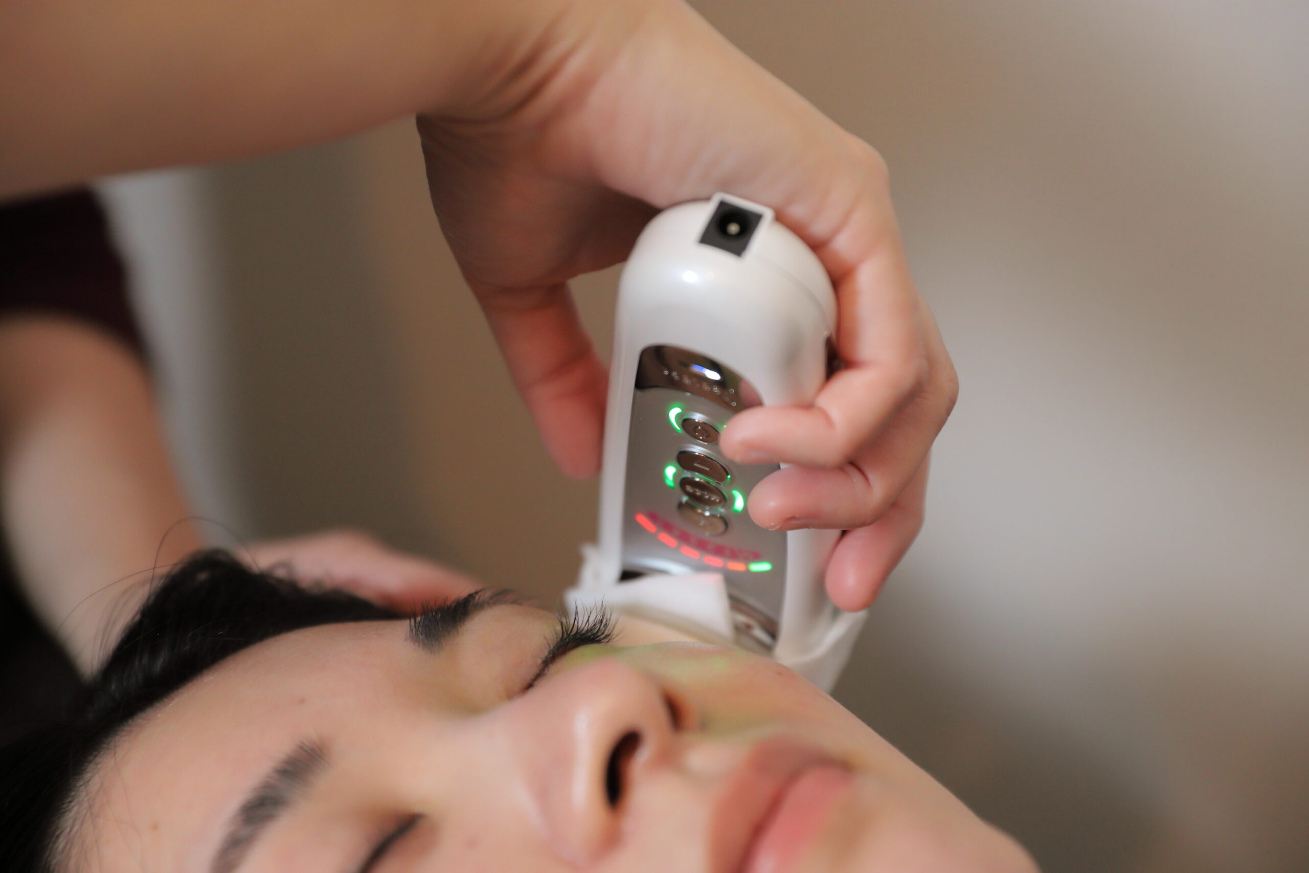 心と体がそっとゆるむ、隠れ家のような施術時間